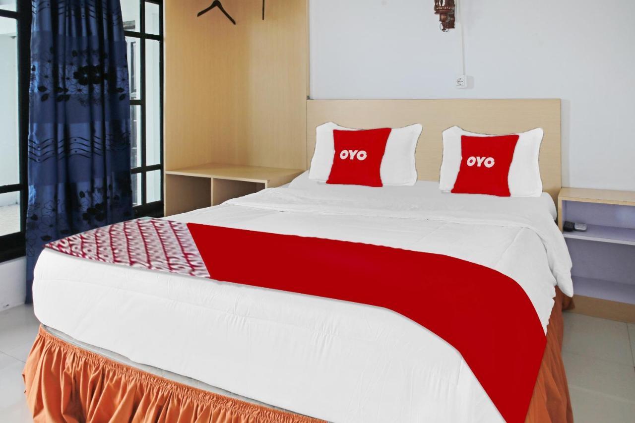 OYO 90221 Makarim Guest House Syariah Pangkalanbuun Dış mekan fotoğraf